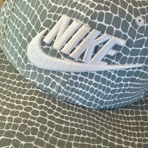 Nike True Hat new without tags